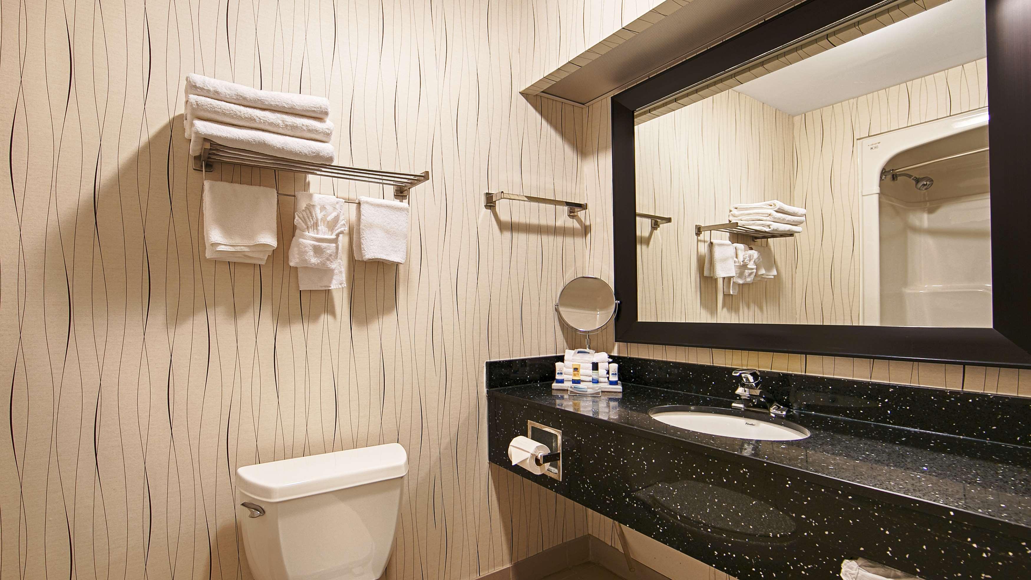 Best Western Plus Travel Hotel Toronto Airport Eksteriør billede