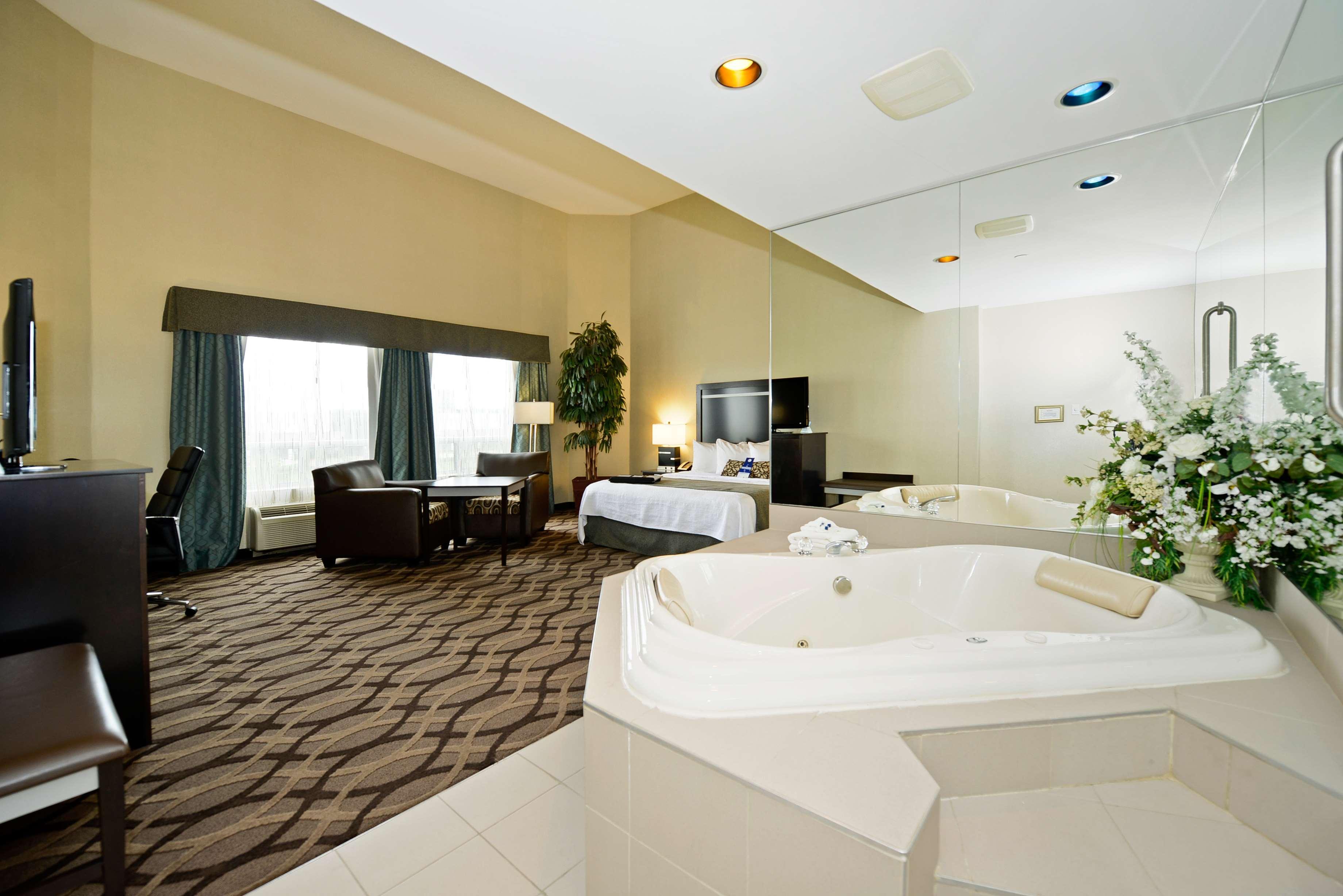 Best Western Plus Travel Hotel Toronto Airport Værelse billede